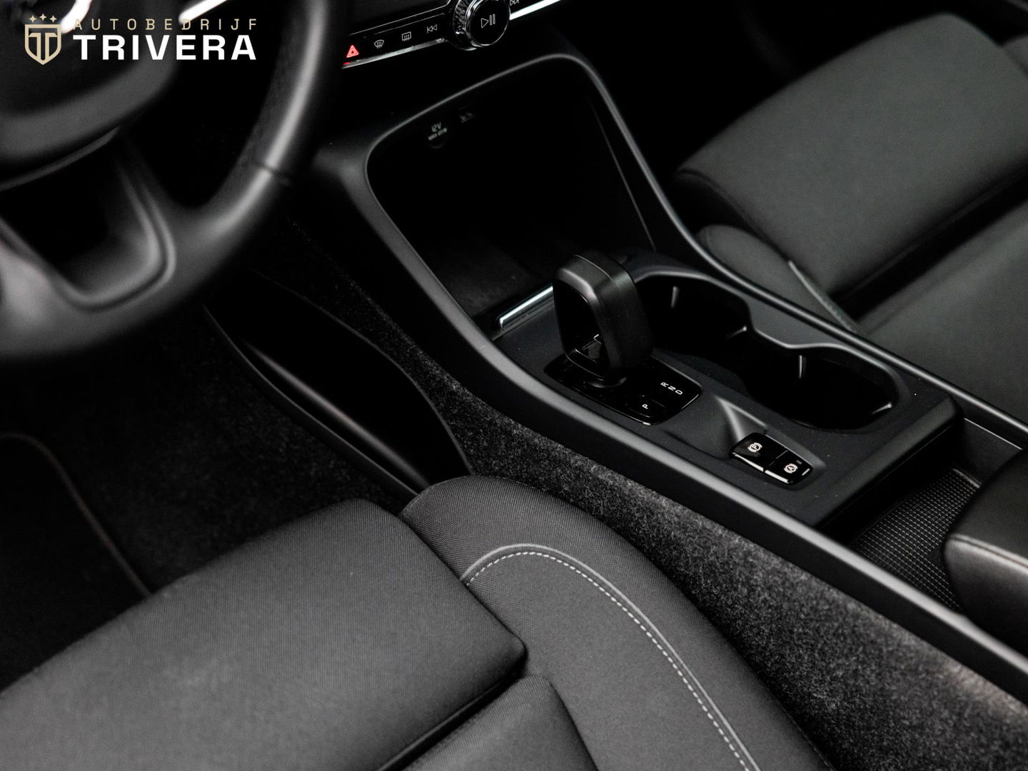 Volvo XC40 1.5 T5 l Recharge Inscription l Pano l Hybrid l Trekhaak