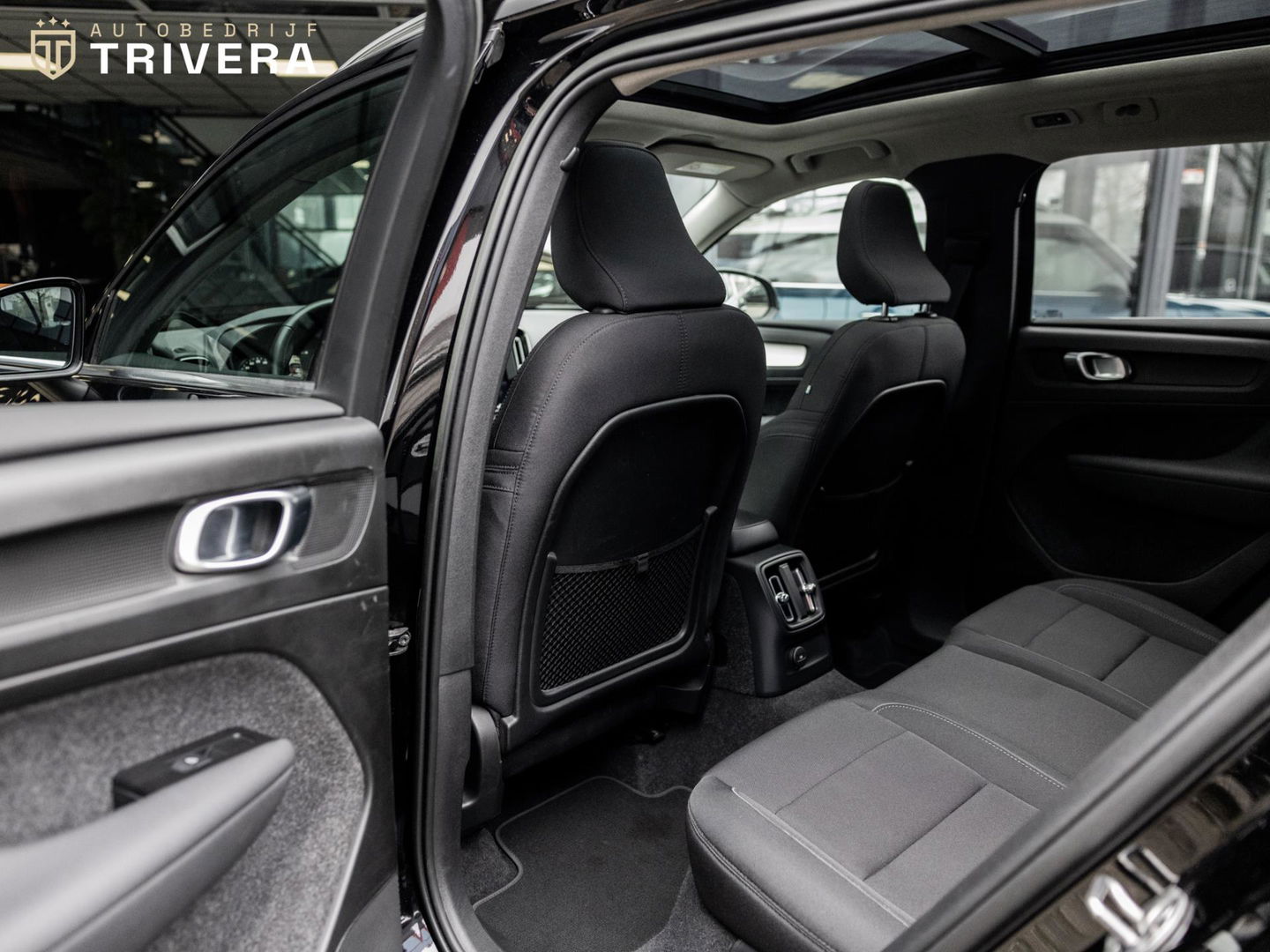 Volvo XC40 1.5 T5 l Recharge Inscription l Pano l Hybrid l Trekhaak