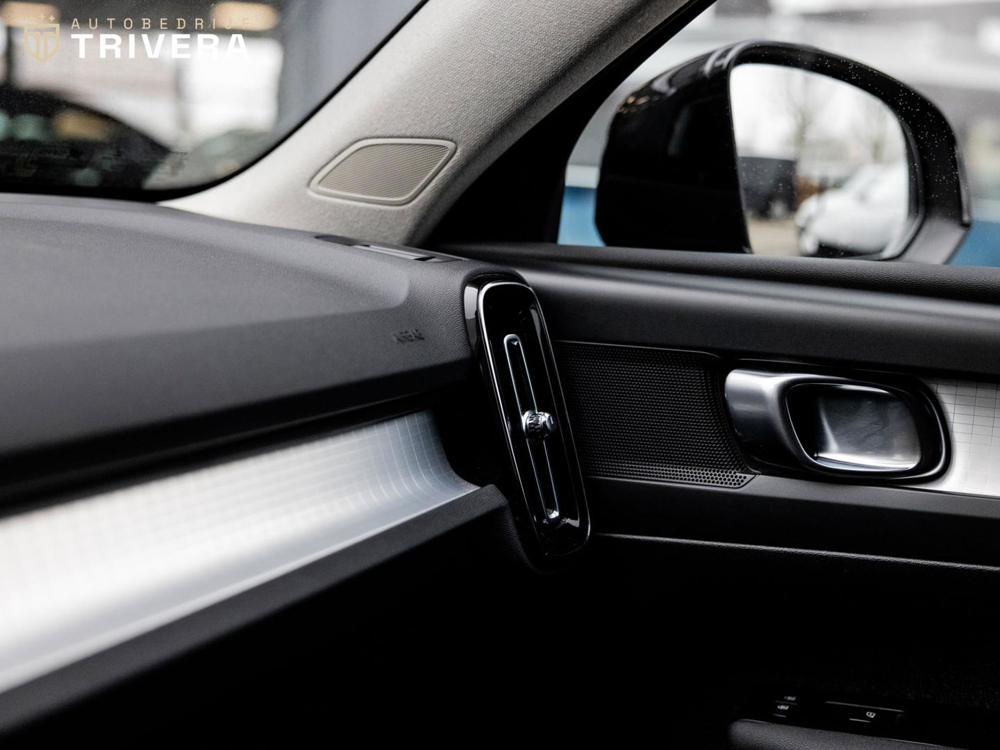 Volvo XC40 1.5 T5 l Recharge Inscription l Pano l Hybrid l Trekhaak