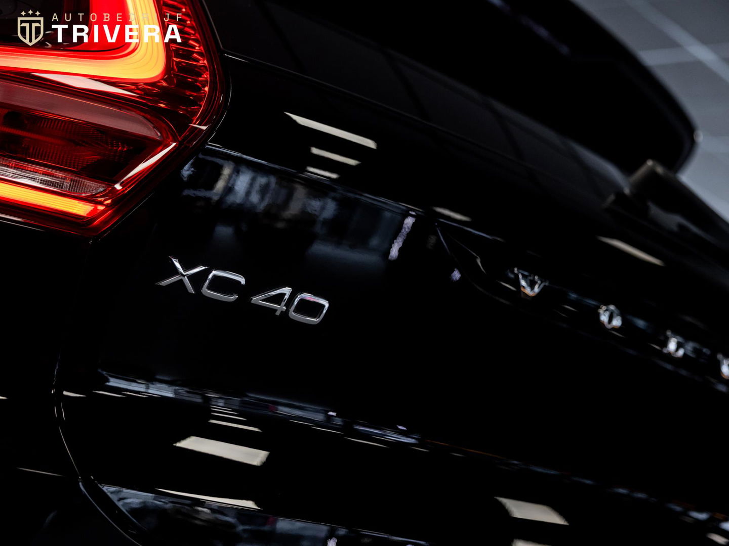 Volvo XC40 1.5 T5 l Recharge Inscription l Pano l Hybrid l Trekhaak