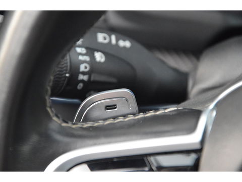 Volvo XC90 T8 Hybride R-Design | Carbon interieur | Massage stoelen | Panoramadak | 360 Camera | Head-Up Display |