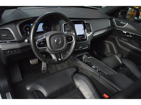 Volvo XC90 T8 Hybride R-Design | Carbon interieur | Massage stoelen | Panoramadak | 360 Camera | Head-Up Display |