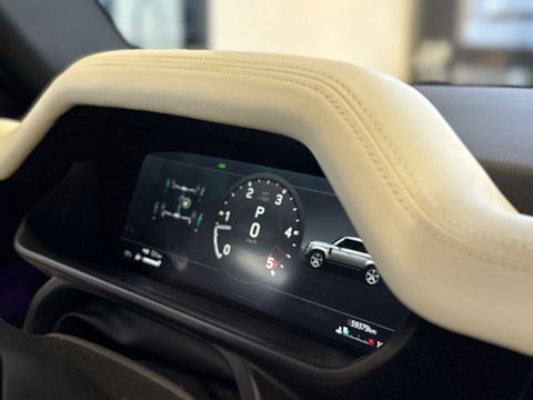 Land Rover Defender 3.0 D250 110 MHEV X-Dynamic SE Heritage Custom / grijs kenteken