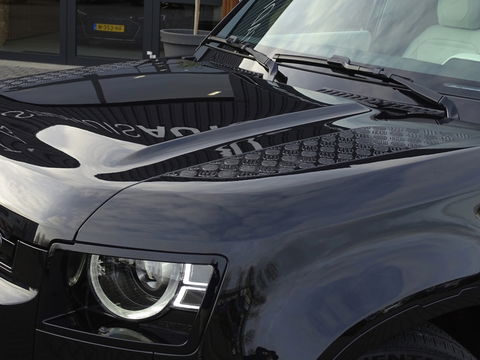 Land Rover Defender 3.0 D250 110 MHEV X-Dynamic SE Heritage Custom / grijs kenteken