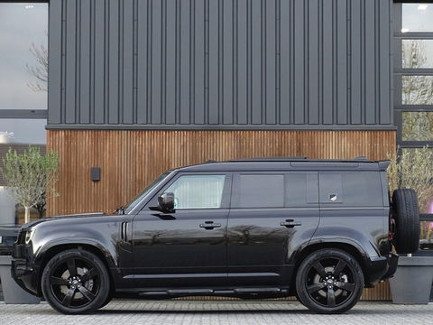 Land Rover Defender 3.0 D250 110 MHEV X-Dynamic SE Heritage Custom / grijs kenteken