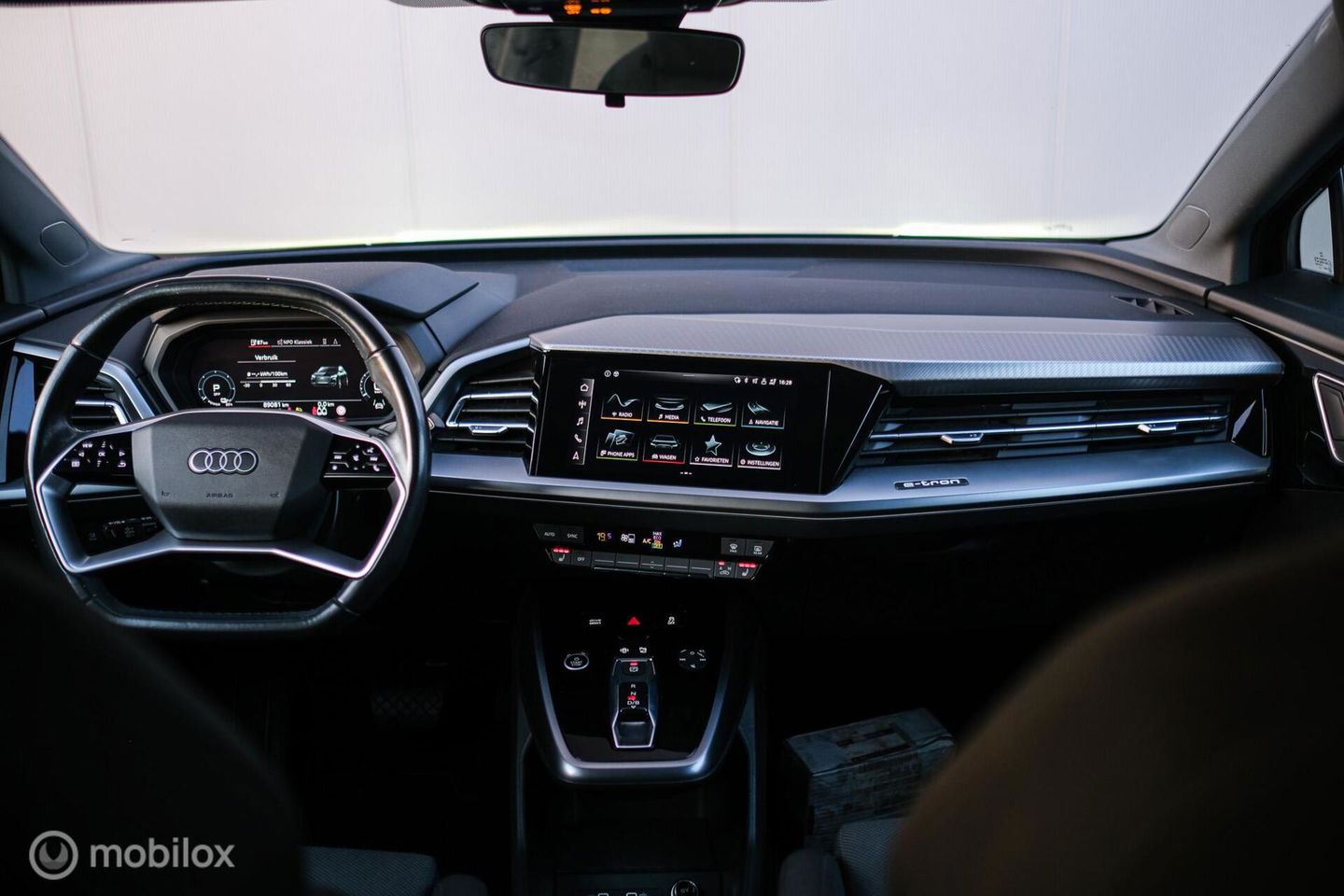 Audi Q4 Sportback e-tron 40 Advanced edition 77 kWh | Sportstoelen | Camera | ACC | NL auto NAP |