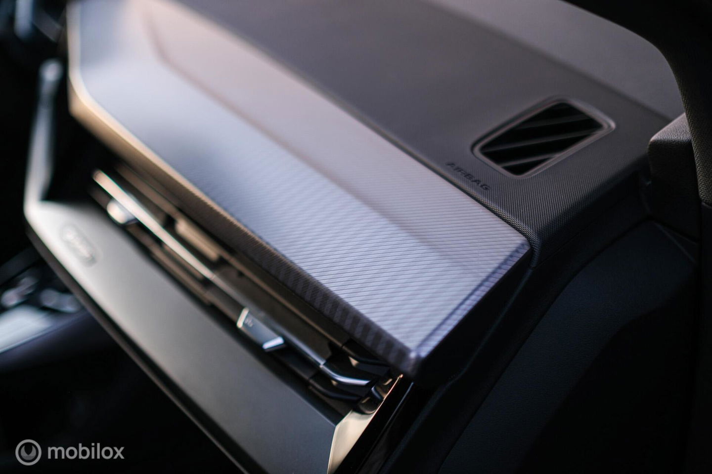 Audi Q4 Sportback e-tron 40 Advanced edition 77 kWh | Sportstoelen | Camera | ACC | NL auto NAP |