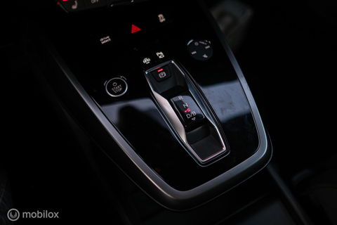 Audi Q4 Sportback e-tron 40 Advanced edition 77 kWh | Sportstoelen | Camera | ACC | NL auto NAP |