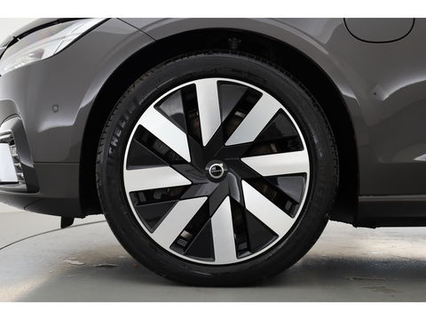 Volvo V90 2.0 T6 Plug-in hybrid AWD Ultra Dark | Pano-dak | Head-up | 360 camera | Elek. stoelen | H&K Audio |