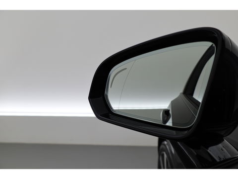 Volvo V90 2.0 T6 Plug-in hybrid AWD Ultra Dark | Pano-dak | Head-up | 360 camera | Elek. stoelen | H&K Audio |