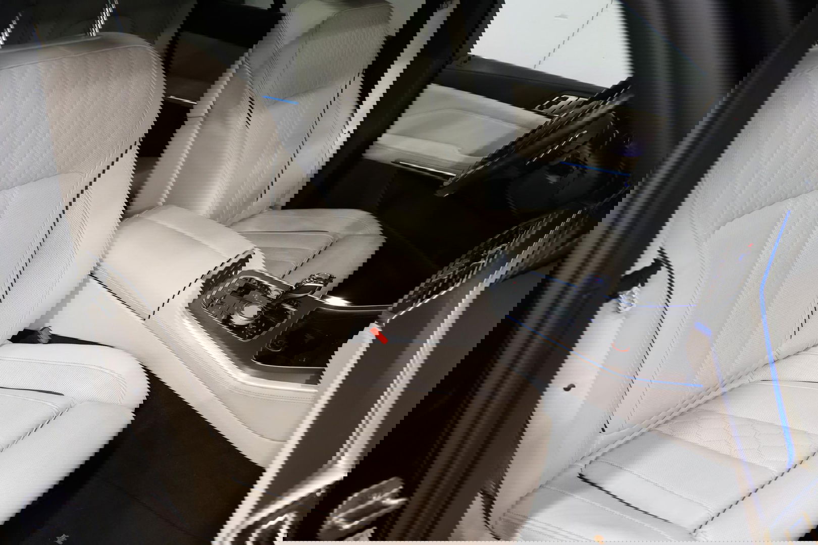 BMW X5 xDrive45e PANORAMA SKY LOUNGE TREKHAAK MASSAGE