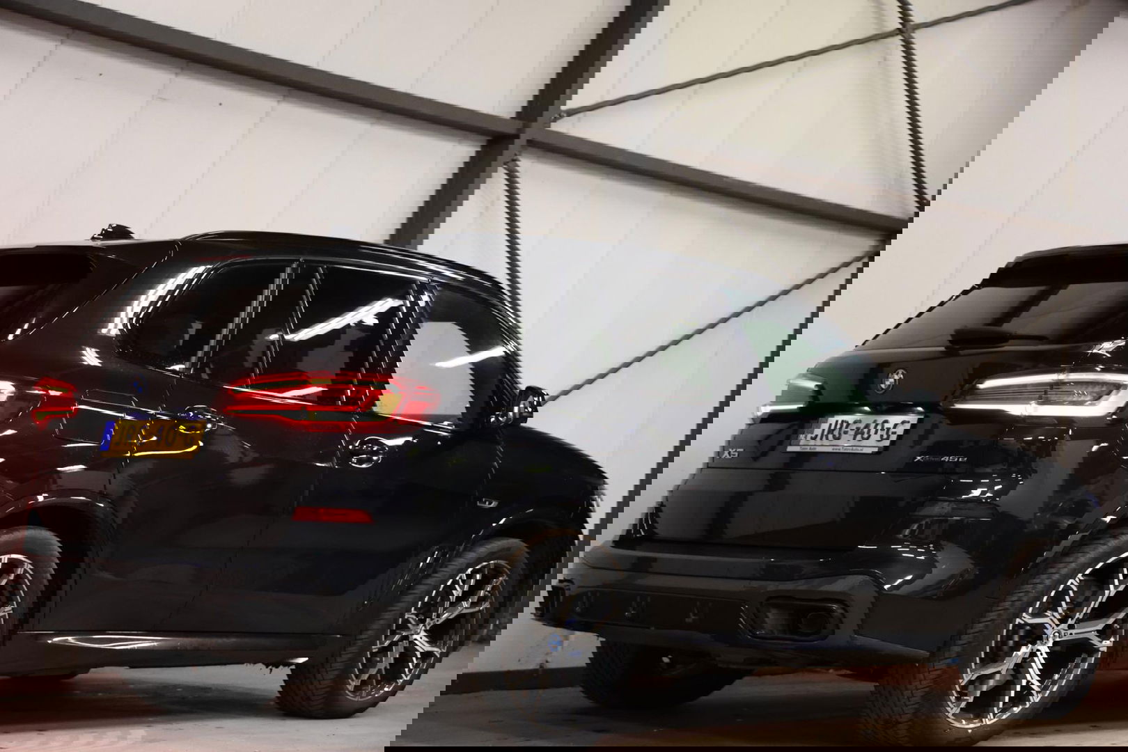 BMW X5 xDrive45e PANORAMA SKY LOUNGE TREKHAAK MASSAGE