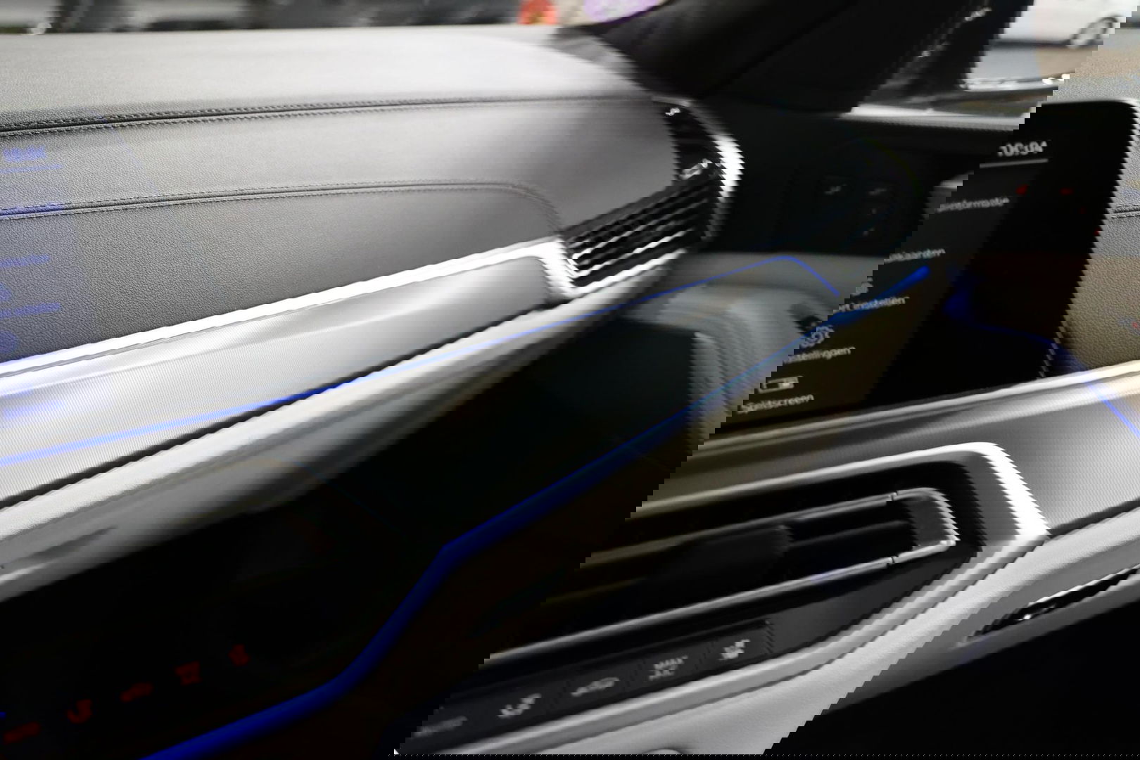 BMW X5 xDrive45e PANORAMA SKY LOUNGE TREKHAAK MASSAGE