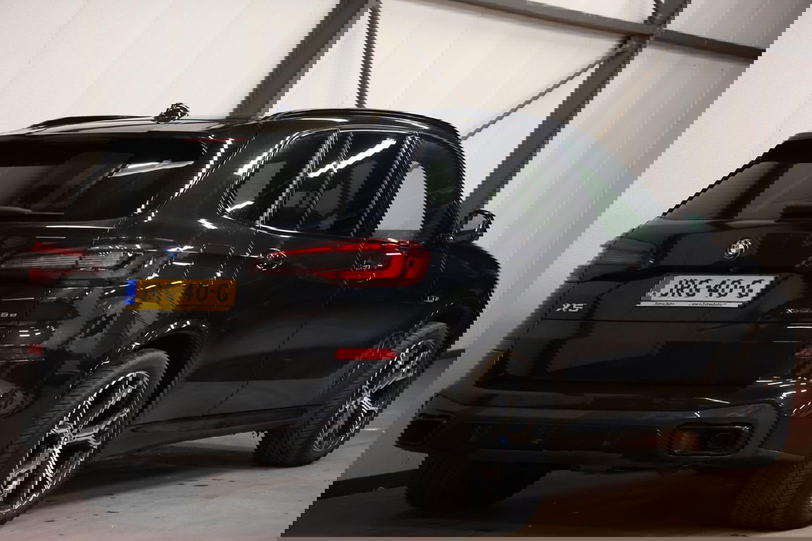 BMW X5 xDrive45e PANORAMA SKY LOUNGE TREKHAAK MASSAGE