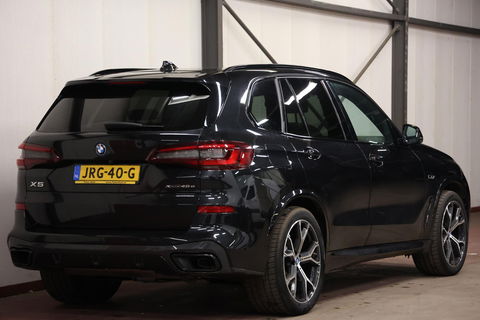 BMW X5 xDrive45e PANORAMA SKY LOUNGE TREKHAAK MASSAGE