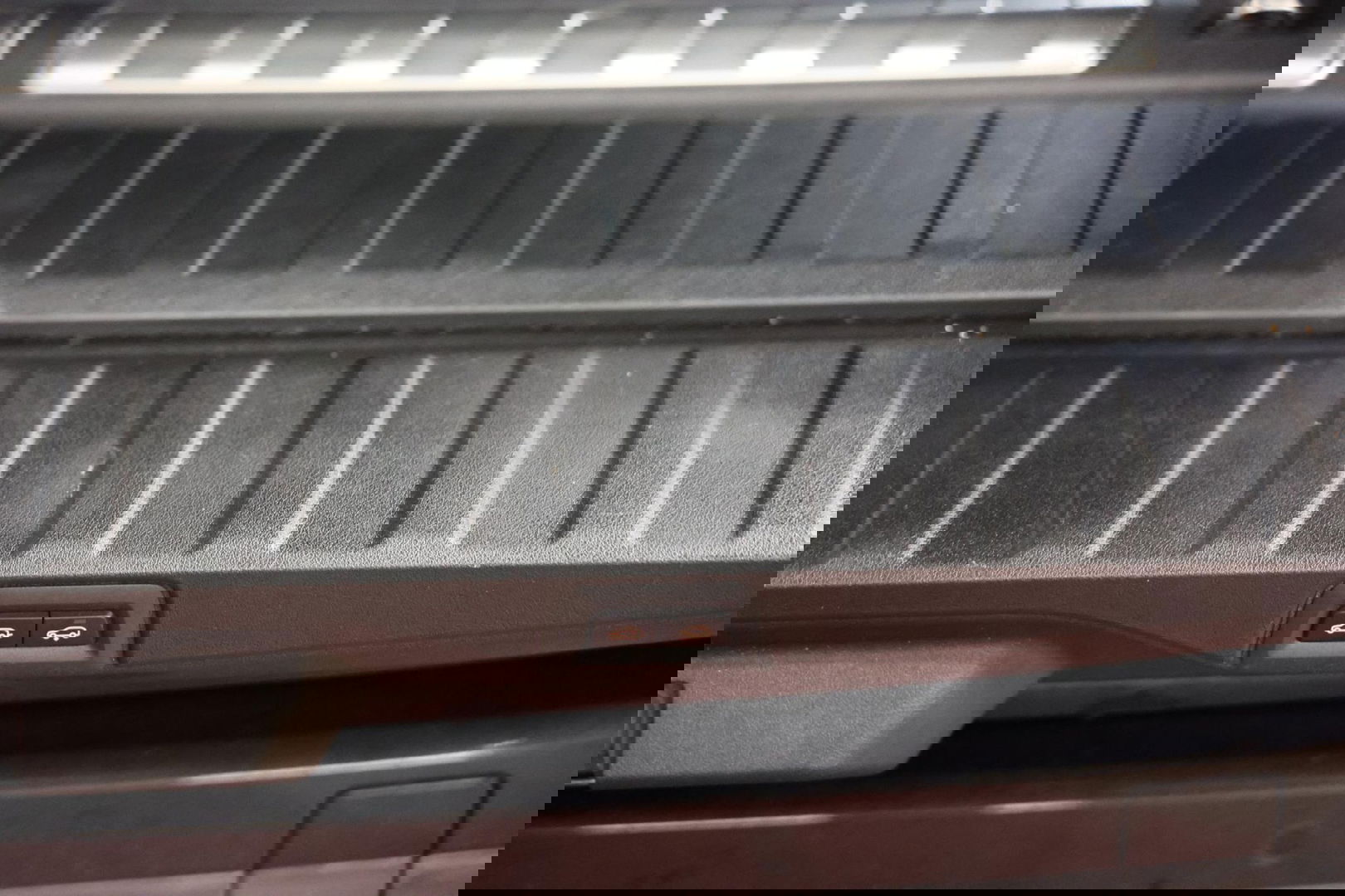 BMW X5 xDrive45e PANORAMA SKY LOUNGE TREKHAAK MASSAGE