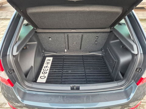 Škoda Rapid 1.2 TSI JOY Pano, Clima, Navi, Trekhaak, Stoelvw