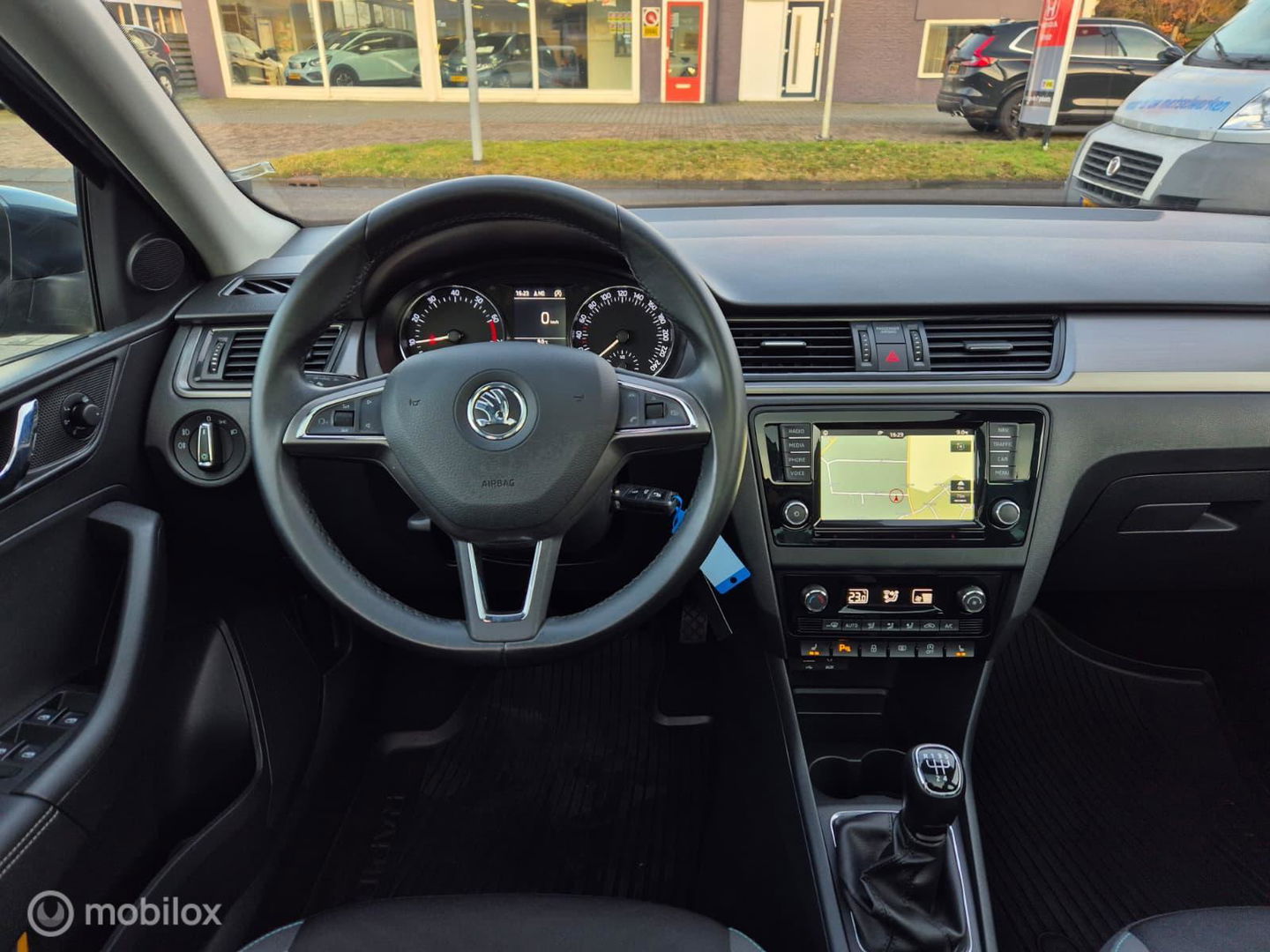 Škoda Rapid 1.2 TSI JOY Pano, Clima, Navi, Trekhaak, Stoelvw