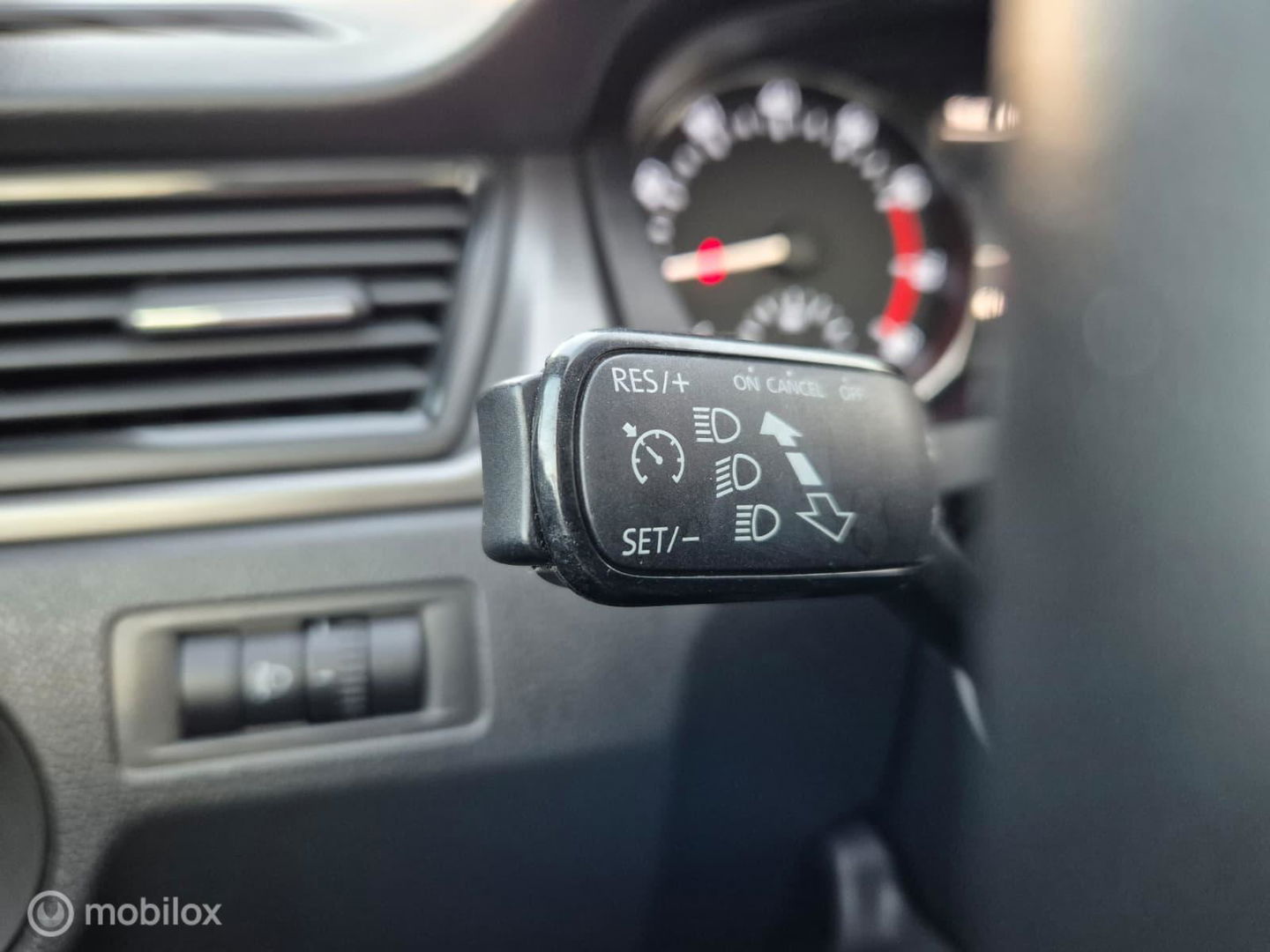 Škoda Rapid 1.2 TSI JOY Pano, Clima, Navi, Trekhaak, Stoelvw