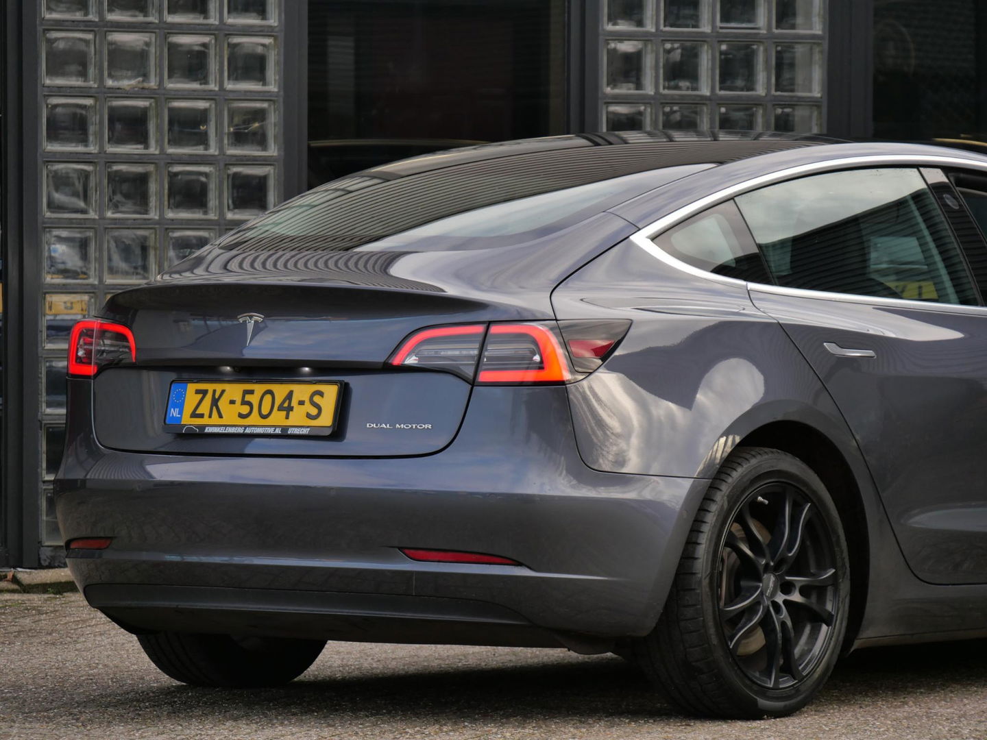 Tesla Model 3 LONG RANGE AWD 75kWh/ 1STE EIGENAARS AUTO!