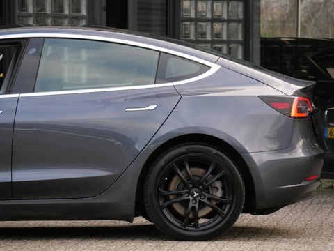 Tesla Model 3 LONG RANGE AWD 75kWh/ 1STE EIGENAARS AUTO!