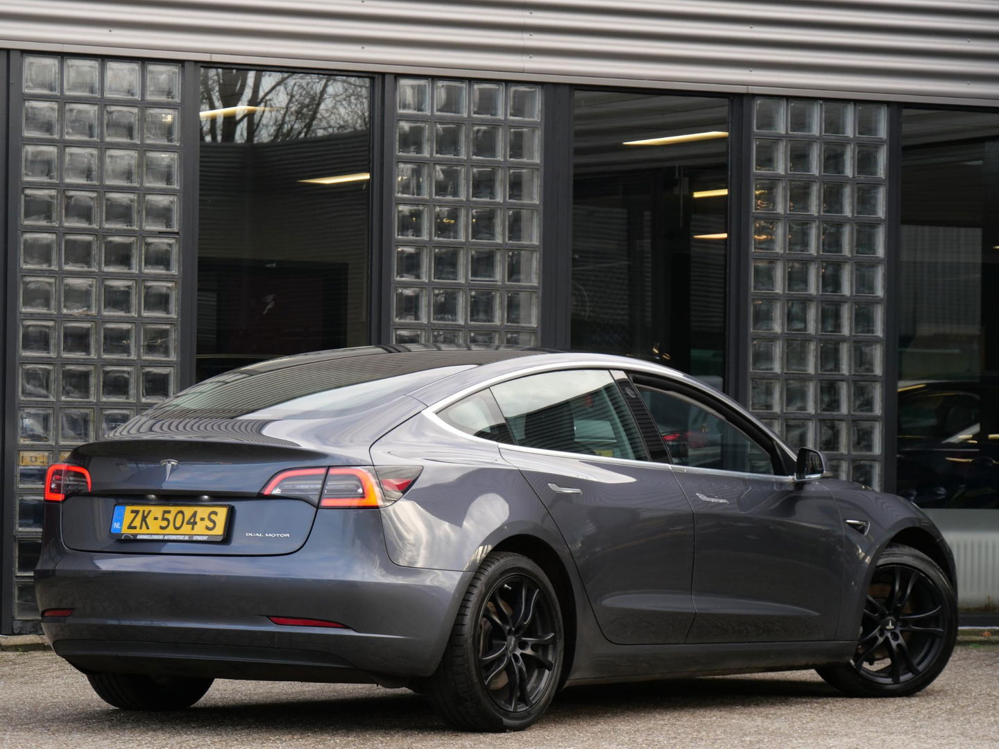 Tesla Model 3 LONG RANGE AWD 75kWh/ 1STE EIGENAARS AUTO!