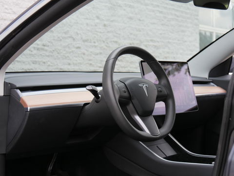 Tesla Model 3 LONG RANGE AWD 75kWh/ 1STE EIGENAARS AUTO!