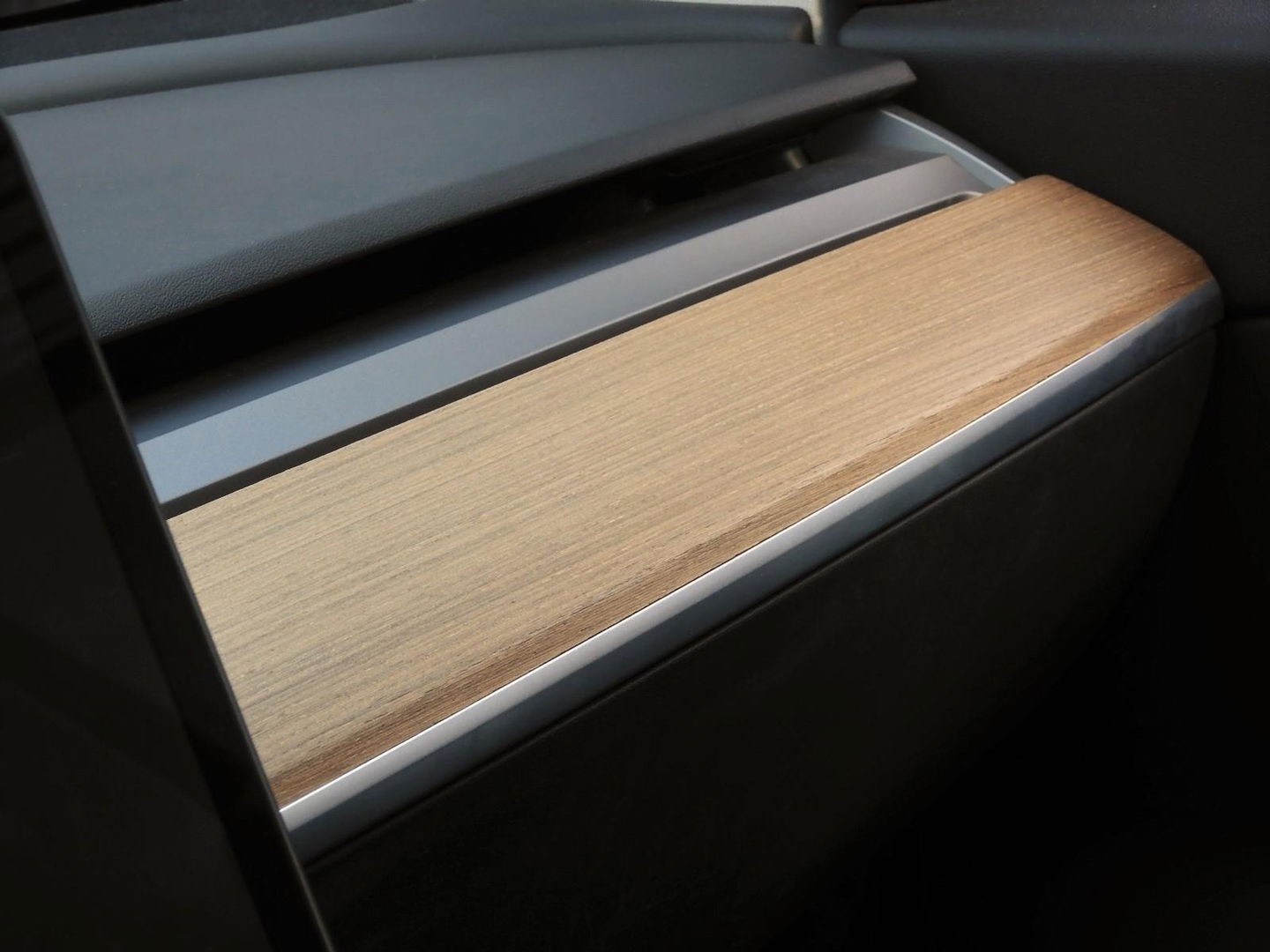 Tesla Model 3 LONG RANGE AWD 75kWh/ 1STE EIGENAARS AUTO!