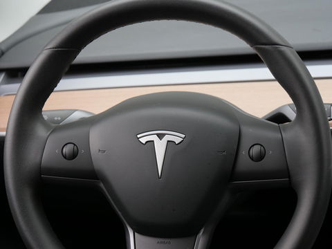 Tesla Model 3 LONG RANGE AWD 75kWh/ 1STE EIGENAARS AUTO!