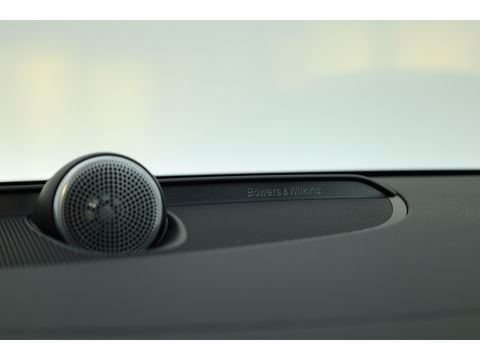 Volvo V60 2.0 T8 AWD Ultra Dark | Full Option |  Bowers & Wilkins | Massage | Trekhaak | HUD |