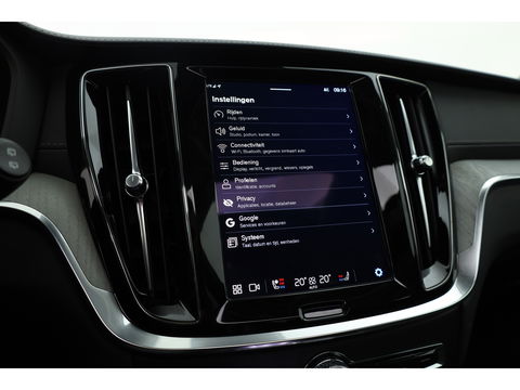 Volvo V60 2.0 T8 AWD Ultra Dark | Full Option |  Bowers & Wilkins | Massage | Trekhaak | HUD |