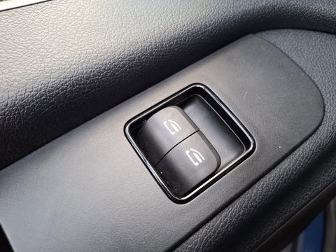 Mercedes-Benz Sprinter 311 CDI GB L2 FWD Functional 3.5T / AIRCO / CAMERA / 3 ZITS / DEALER ONDERHOUDEN / NAVI