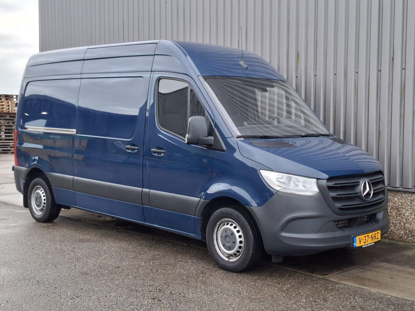 Mercedes-Benz Sprinter 311 CDI GB L2 FWD Functional 3.5T / AIRCO / CAMERA / 3 ZITS / DEALER ONDERHOUDEN / NAVI