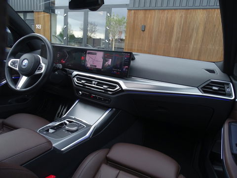 BMW 3 Serie Touring 330e 292PK / M-Sport / Individual / Laser / Harman Kardon / 2022