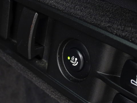 BMW 3 Serie Touring 330e 292PK / M-Sport / Individual / Laser / Harman Kardon / 2022