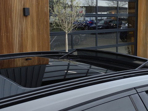 BMW 3 Serie Touring 330e 292PK / M-Sport / Individual / Laser / Harman Kardon / 2022