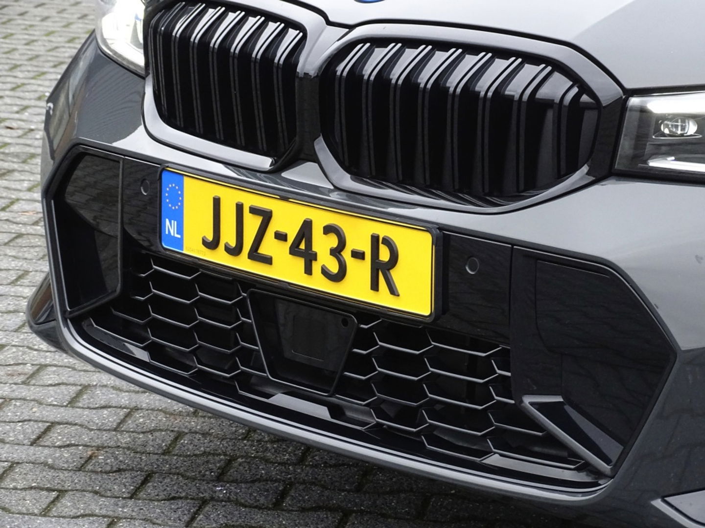 BMW 3 Serie Touring 330e 292PK / M-Sport / Individual / Laser / Harman Kardon / 2022