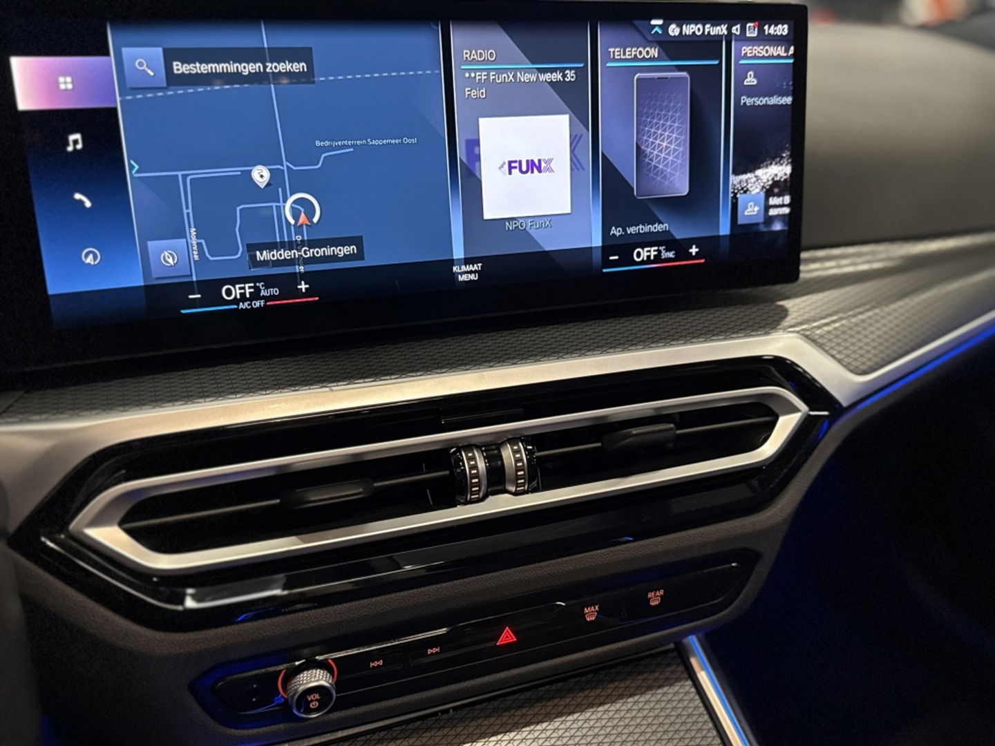 BMW 3 Serie Touring 330e 292PK / M-Sport / Individual / Laser / Harman Kardon / 2022