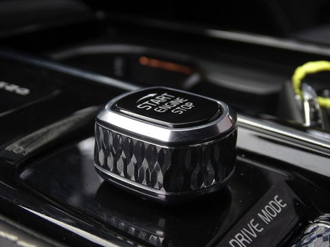 Volvo S60 T8 392PK AWD / R-design / ACC / Harman Kardon / LED