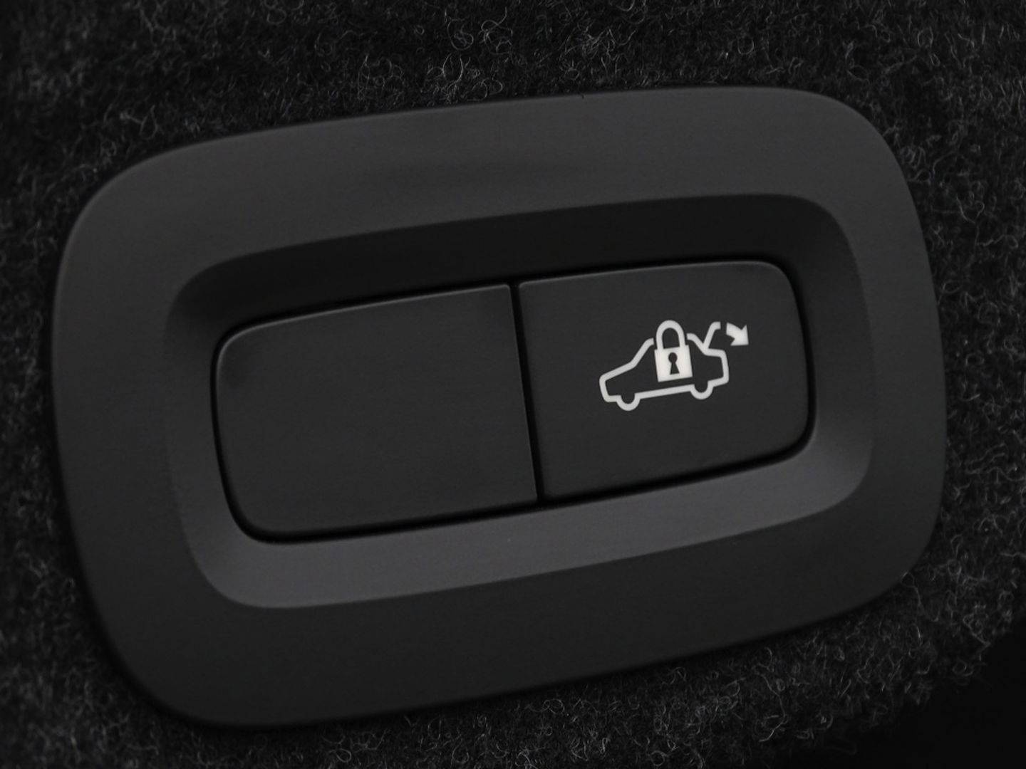 Volvo S60 T8 392PK AWD / R-design / ACC / Harman Kardon / LED