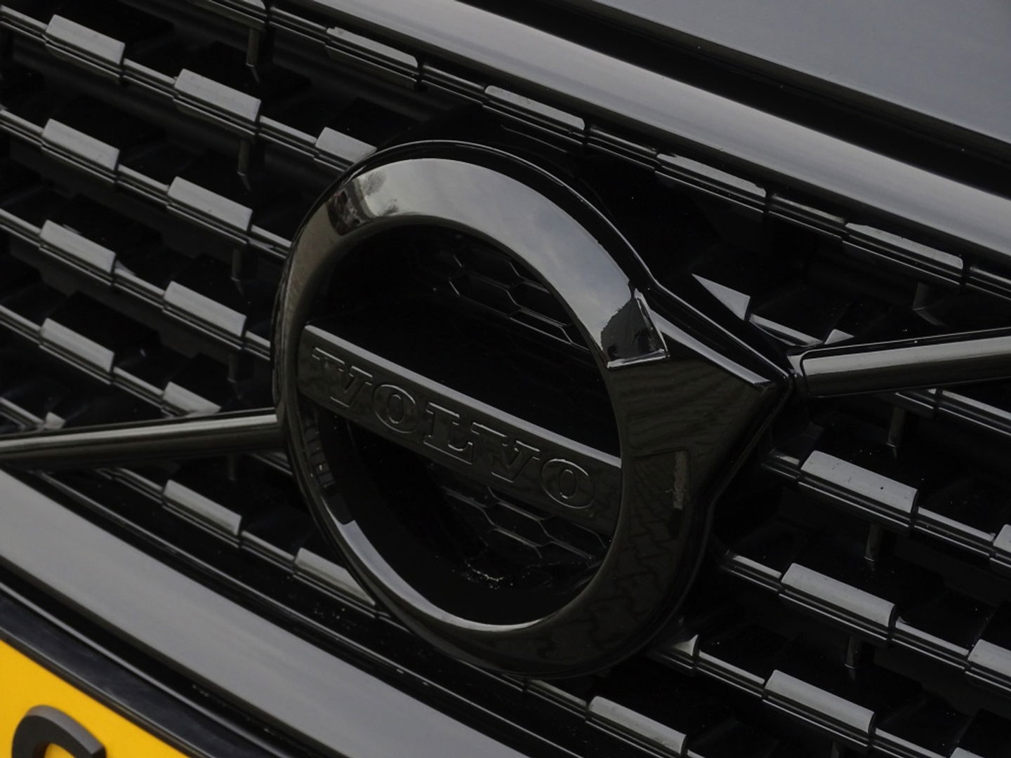 Volvo S60 T8 392PK AWD / R-design / ACC / Harman Kardon / LED