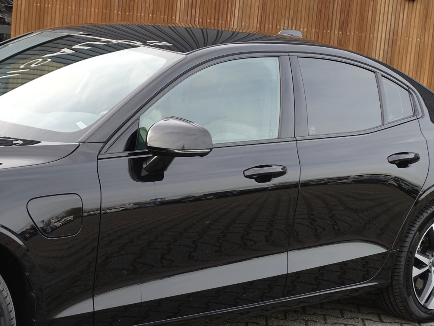 Volvo S60 T8 392PK AWD / R-design / ACC / Harman Kardon / LED