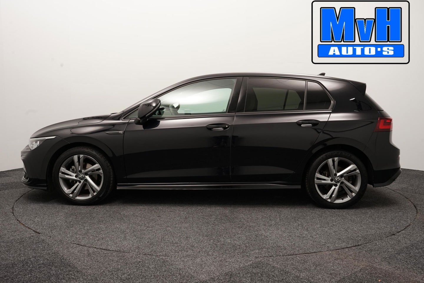 Volkswagen Golf 1.5 eTSI R-Line|SPORTSTOEL|LUXE|LED|