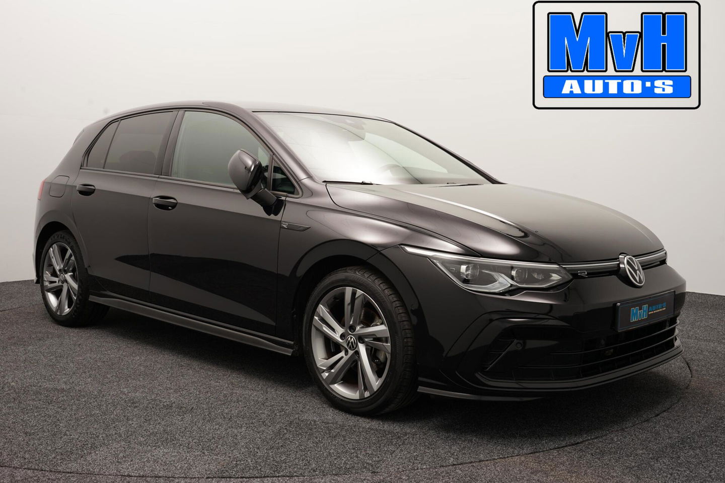 Volkswagen Golf 1.5 eTSI R-Line|SPORTSTOEL|LUXE|LED|