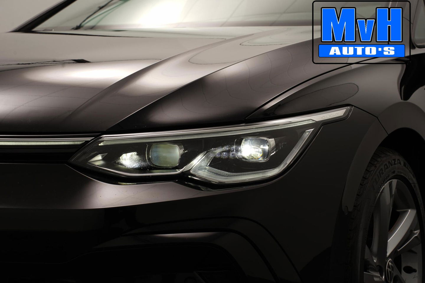 Volkswagen Golf 1.5 eTSI R-Line|SPORTSTOEL|LUXE|LED|