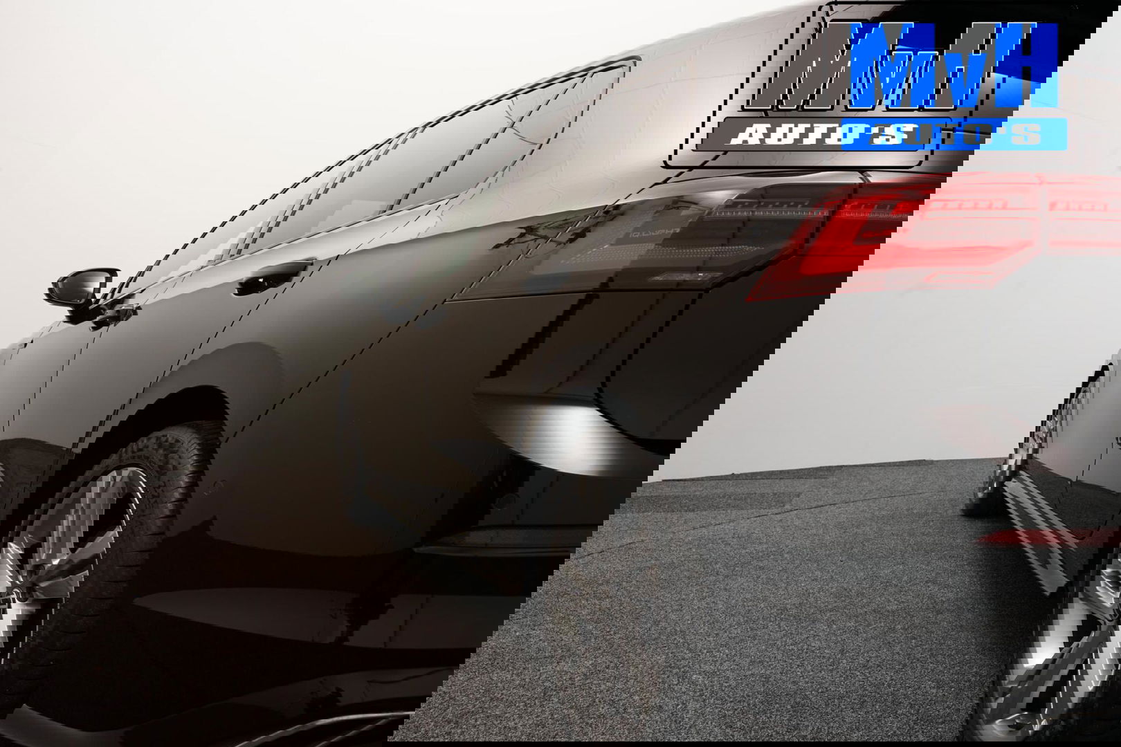 Volkswagen Golf 1.5 eTSI R-Line|SPORTSTOEL|LUXE|LED|