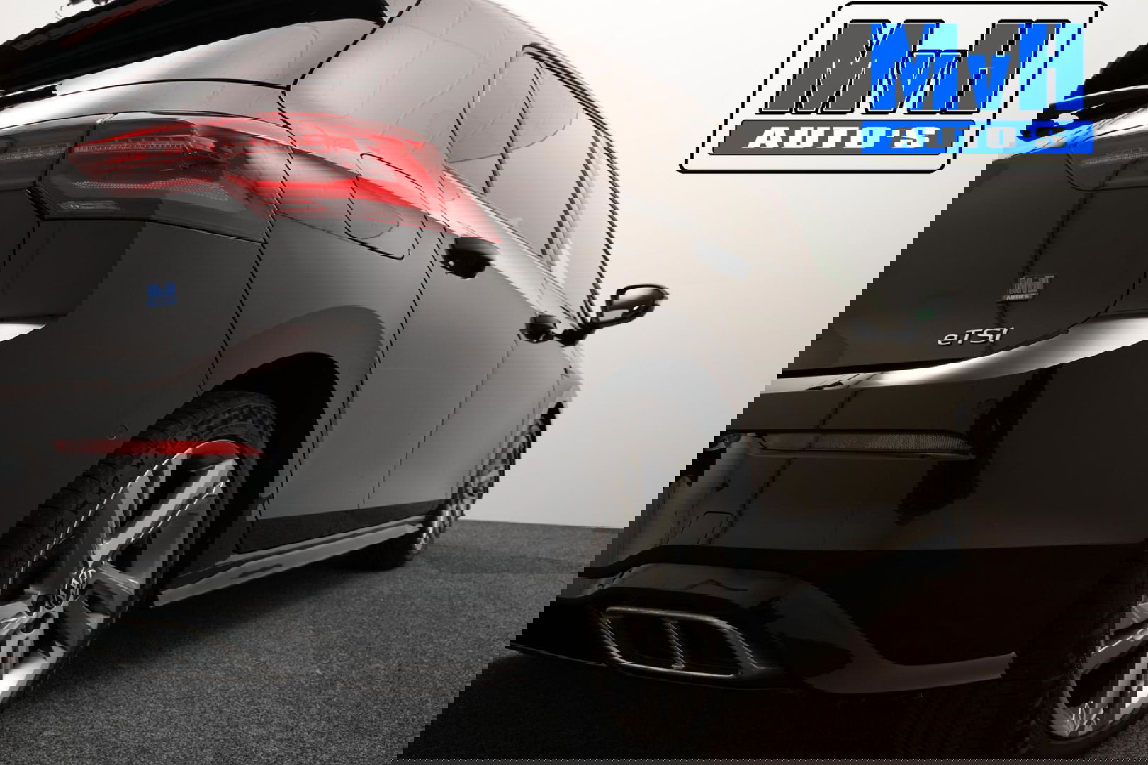 Volkswagen Golf 1.5 eTSI R-Line|SPORTSTOEL|LUXE|LED|