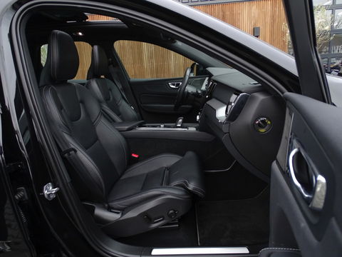 Volvo XC60 T8 392PK automaat AWD / R-Design / 360° *NAP*