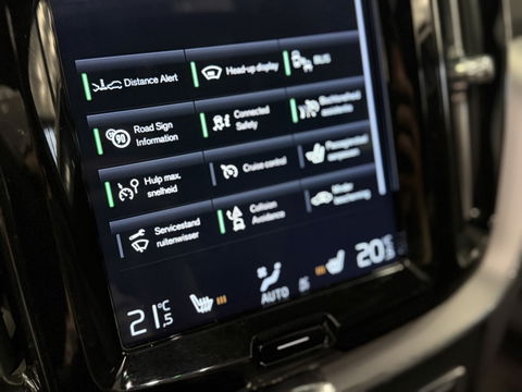 Volvo XC60 T8 392PK automaat AWD / R-Design / 360° *NAP*