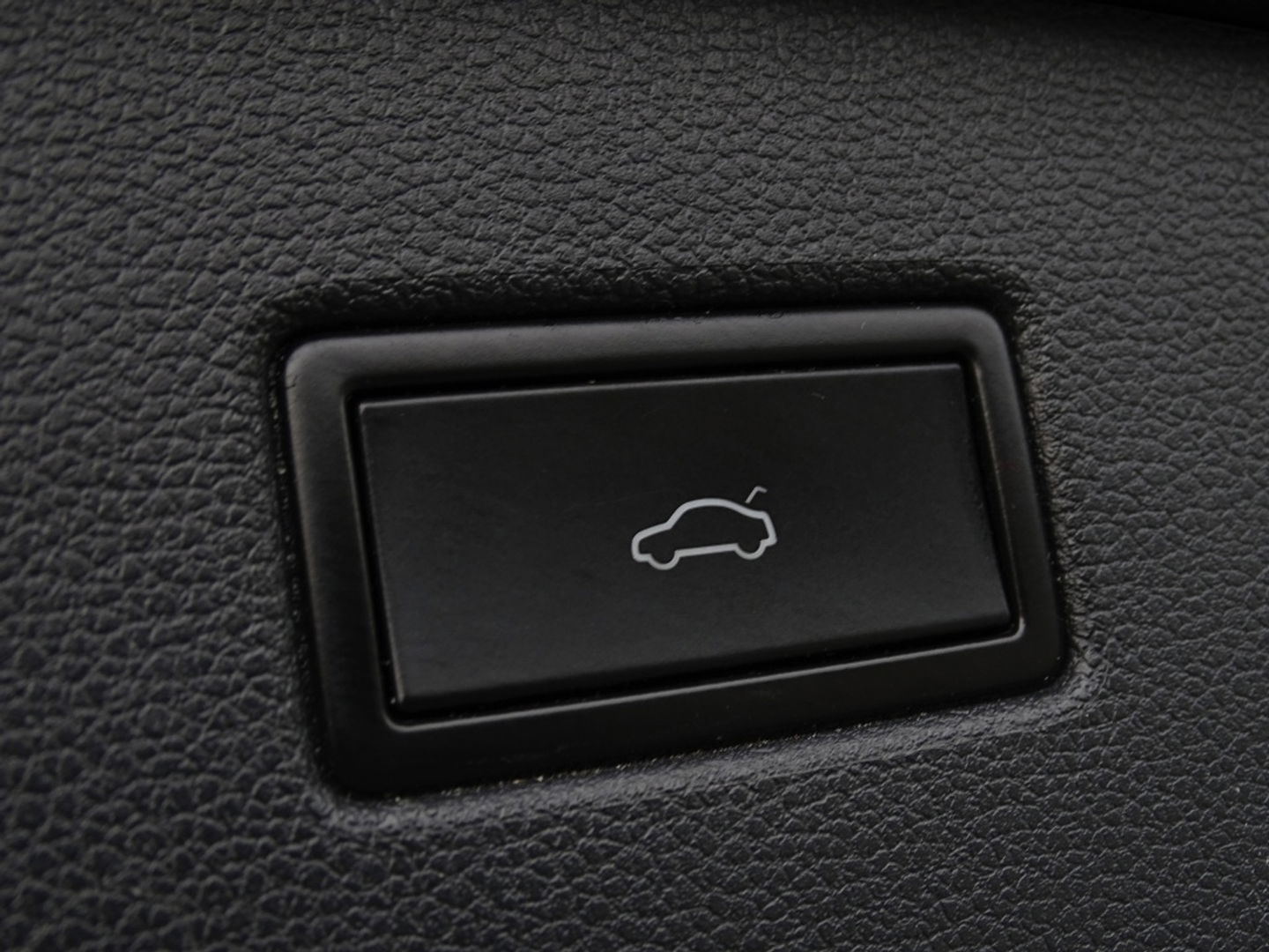 Volkswagen Tiguan 1.5 TSI 150PK DSG-automaat / panoramadak / ACC / LED / *NAP*